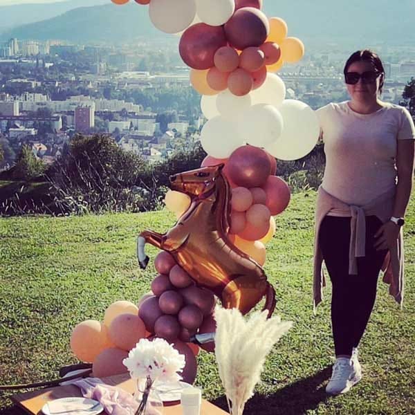 Rožnata tematska dekoracija za dekliški rojstni dan